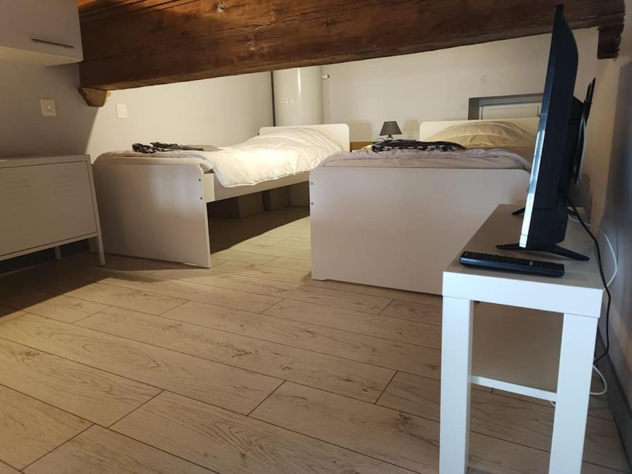 Marcailhou Apartment Ax-les-Thermes Bagian luar foto